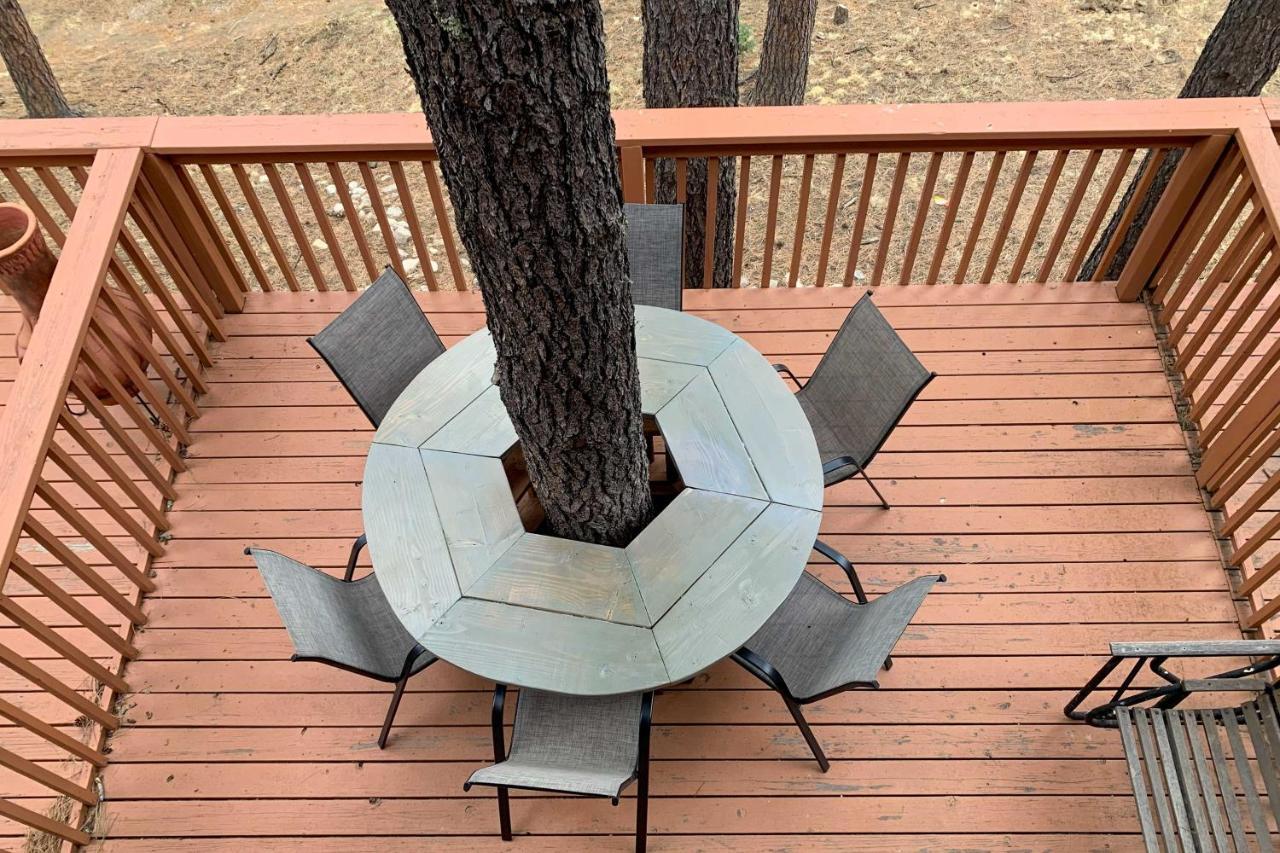 Forested Ruidoso Condo With Deck And Fireplace! Exterior photo